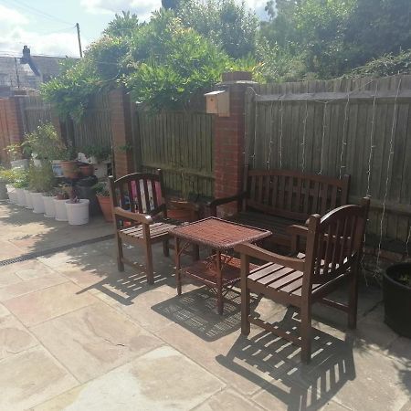 Big Private Room In Town Centre Eastleigh Exterior foto